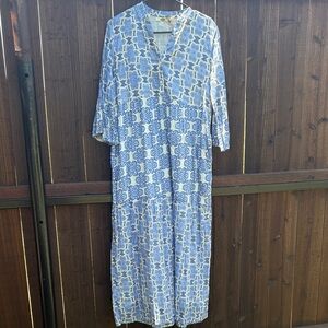 Chic Blue and White Geometric Maxi Dress